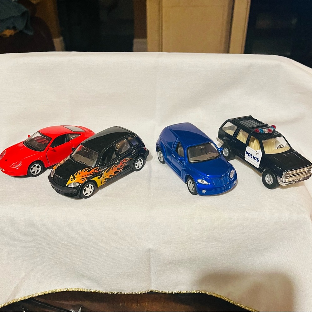 Maisto Cars (1-4)